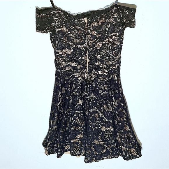 B. Darlin Black Lace Sequin Off Shoulder Cocktail Mini Dress Sz 5/6 - Picture 3 of 4
